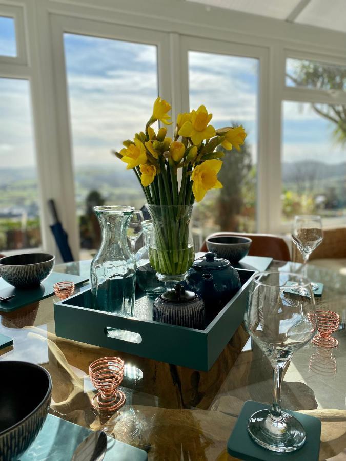 Llandudno Boutique Style Seaside Retreat With Stunning Views Villa Rhos-on-Sea Ngoại thất bức ảnh